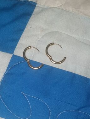 Classic Gold Small Hoop Earrings
